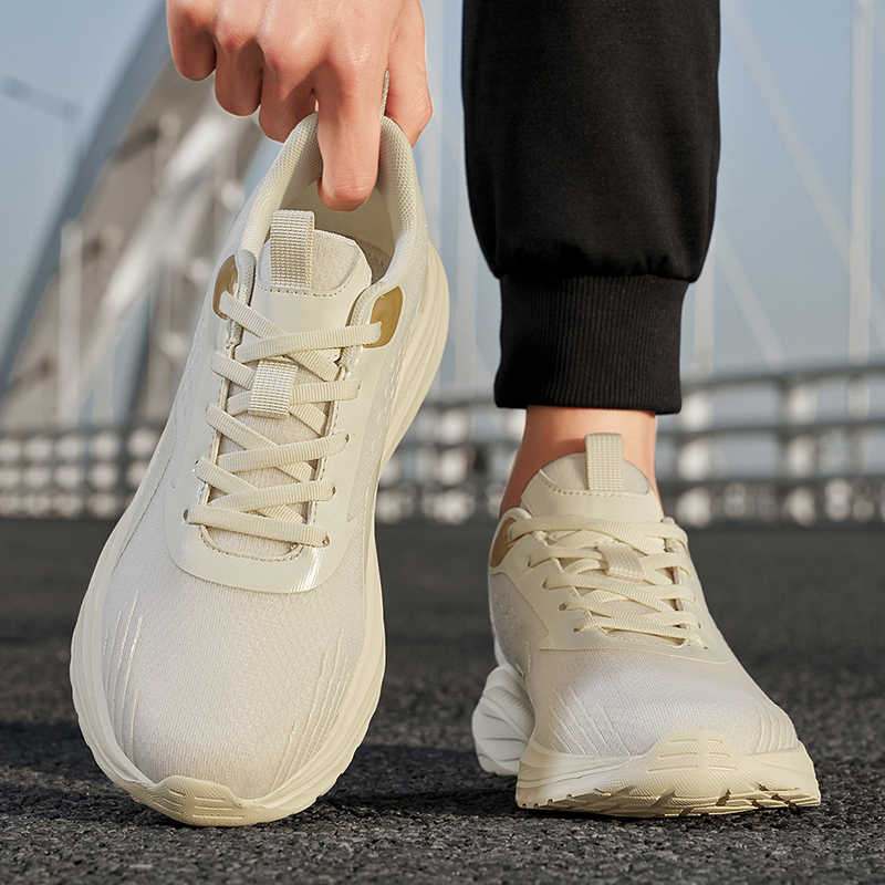 Antypoślizgowe męskie buty Ete – Men Shoes Name recenzja i cena